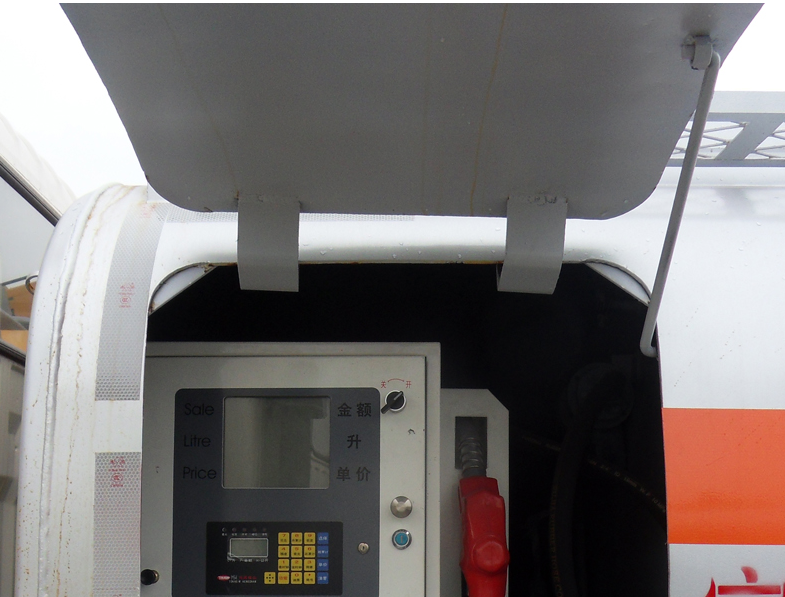 8���|�L����������܇