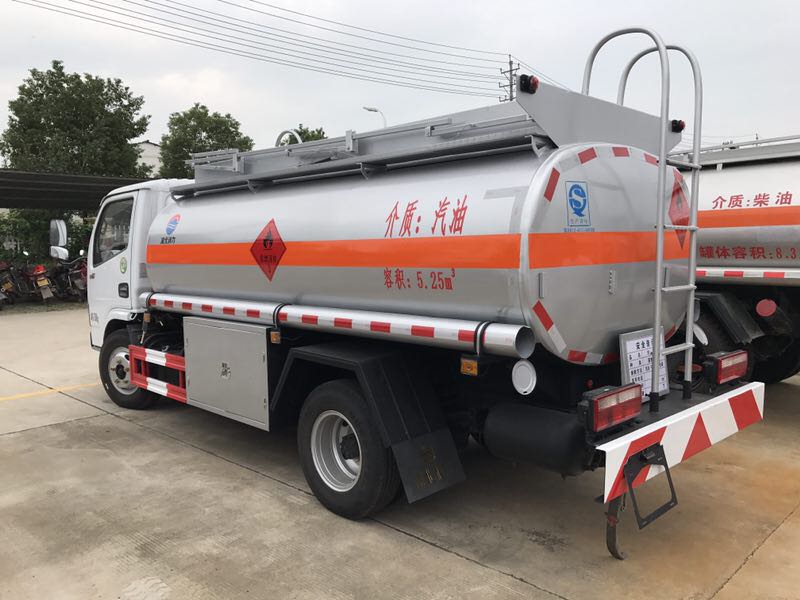 5���\��܇�DƬ