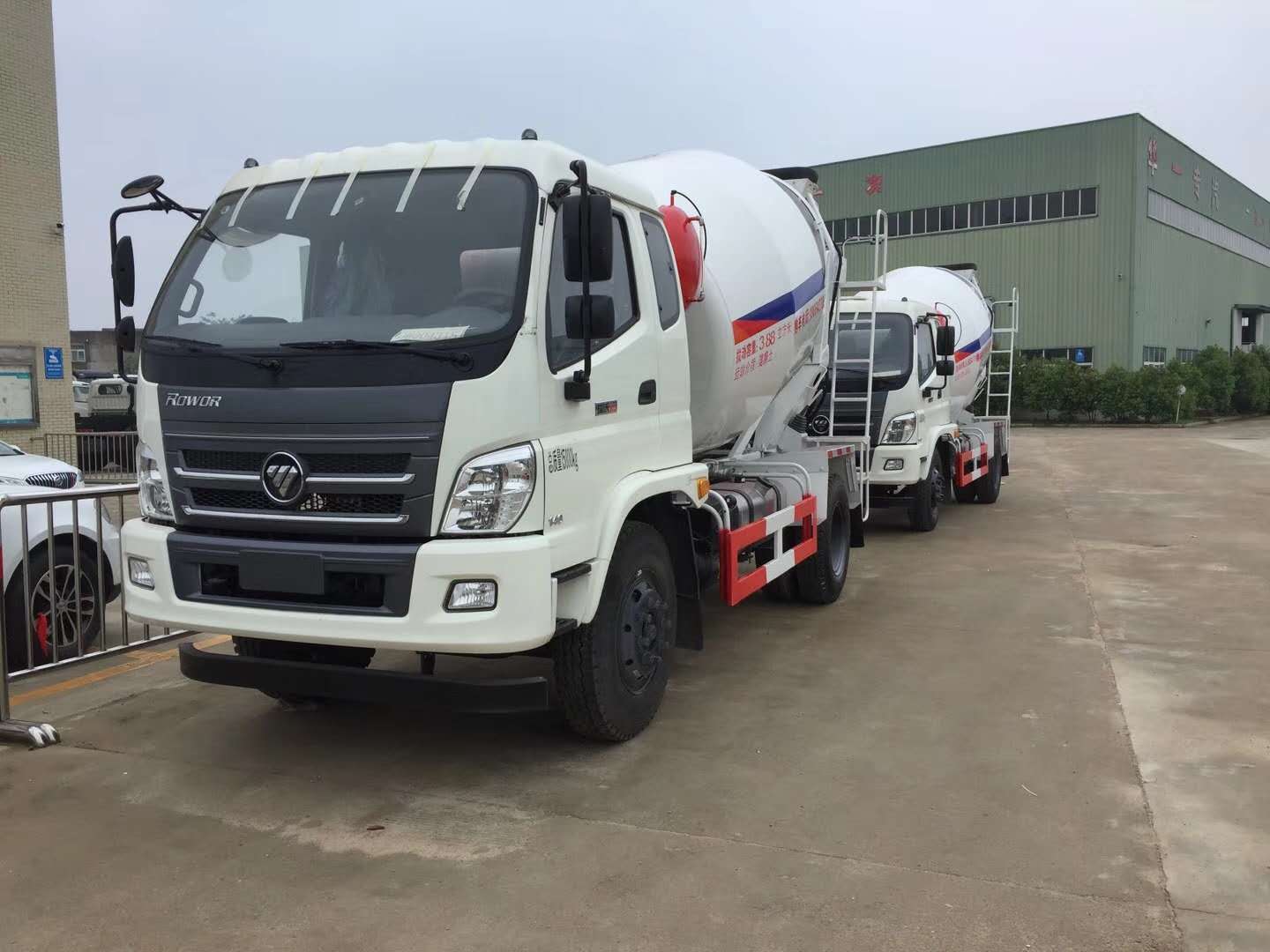 ��������?j��n)����? border=