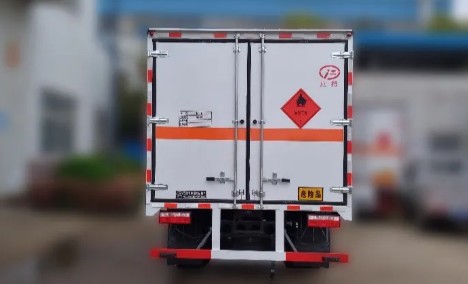 ��\�T�U�i�����