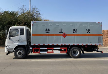 �����|�L(f��ng)���\��ȼҺ�w��ʽ�\(y��n)ݔ܇