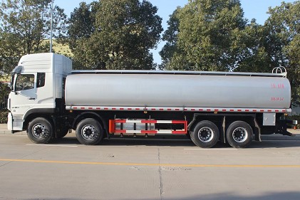 �����|�L����ǰ�ĺ�˹�Һ܇�DƬ