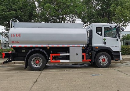 ��(gu��)���|�L(f��ng)������D9��ͨҺ�w�\(y��n)ݔ܇(ch��)�DƬ