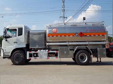 ����|�L(f��ng)���\�w�C����܇�S�҃r��