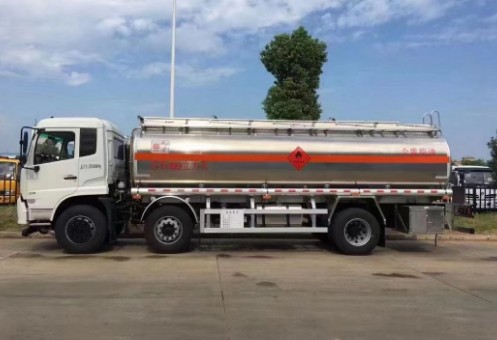 ����ȫ�V�|��ɽ��19.9��С���S�͹�܇