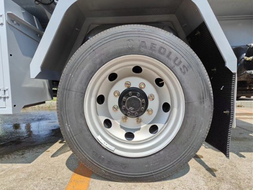 �|�L(f��ng)������8���͹�܇(ch��)݆̥�DƬ