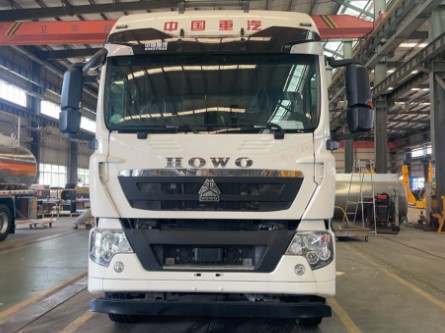 ��������ǰ�ĺ��29.3���X�Ͻ��\��܇_������CSC5329GYYLZ6���X�Ͻ��\��܇