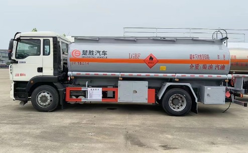 重汽豪沃TX單橋10噸油罐車_楚勝牌CSC5187GJYZ6型加油車 重汽豪沃TX單橋10噸油罐車_楚勝牌CSC5187GJYZ6型加油車