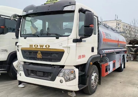 重汽豪沃TX單橋10噸油罐車_楚勝牌CSC5187GJYZ6型加油車 重汽豪沃TX單橋10噸油罐車_楚勝牌CSC5187GJYZ6型加油車